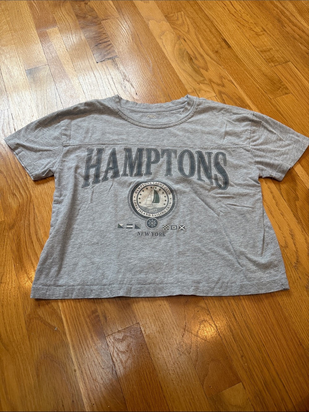 Hamptons Graphic Kids Tee - Gray